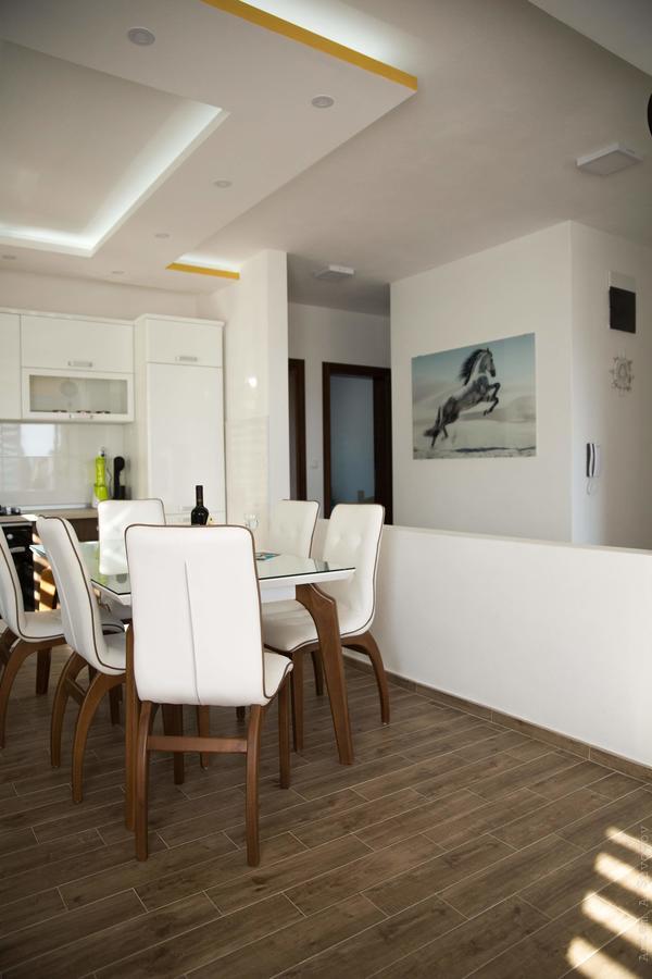 Apartments Sunny Hill Тиват Екстер'єр фото